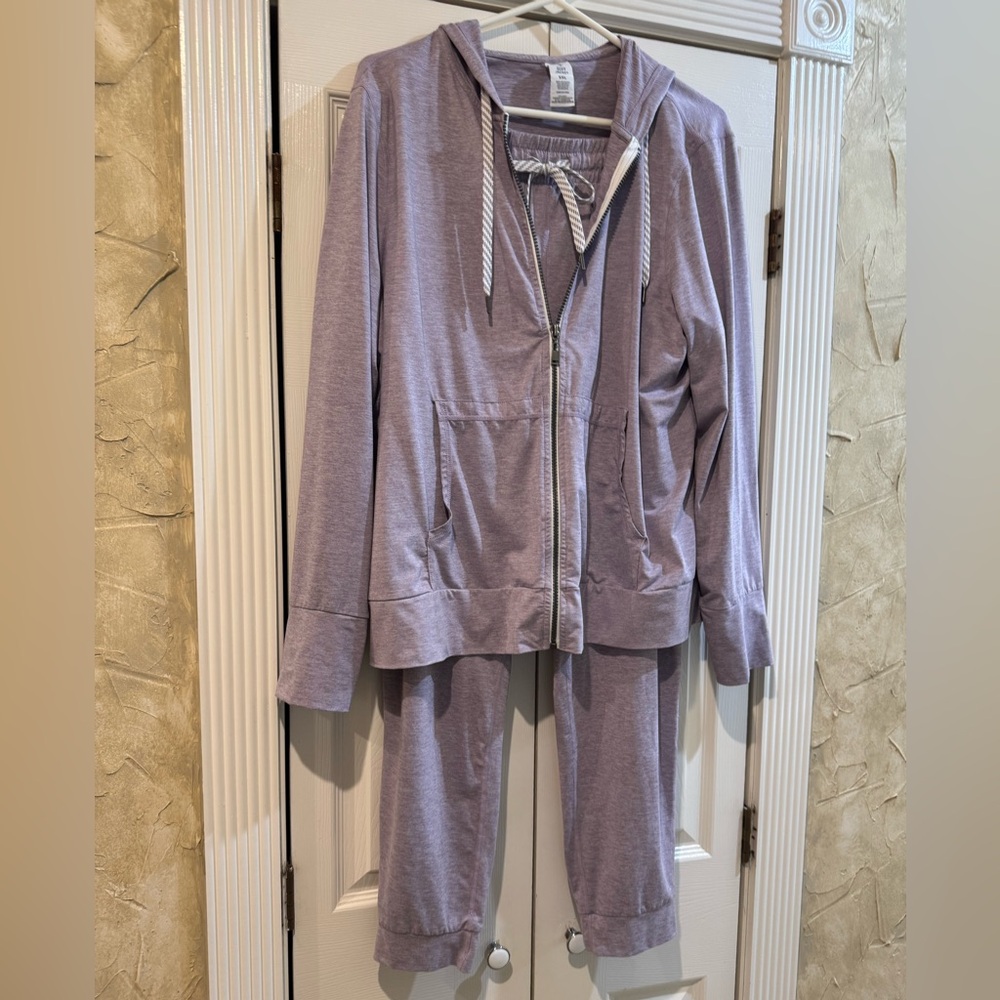 Women's Lavender Jogger Set